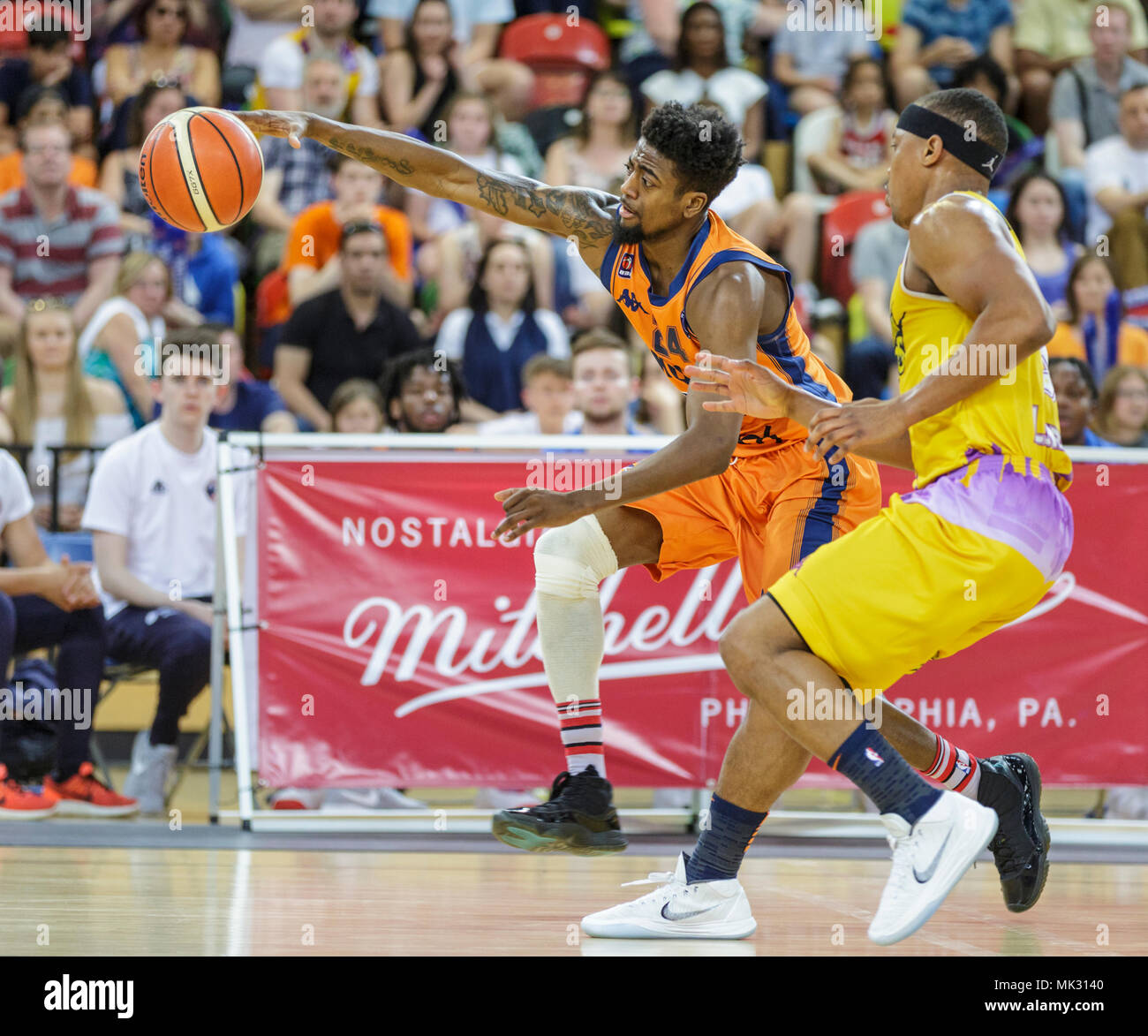 Copper Box Arena, London, 6th May 2018. Lions win the game 94-90 in a  cliffhanger that saw the game going to over time twice.Wolves George Beamon  (24) with the ball against Lions