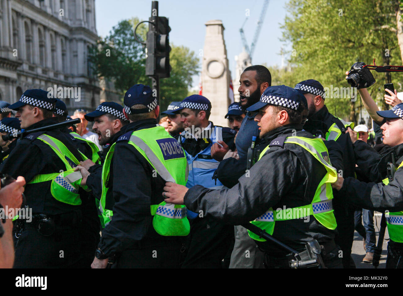 London, UK. 6th May 2018. Police Officers arrest a counter protester at the Day for Freedom March Credit: Alex Cavendish/Alamy Live News Stock Photo