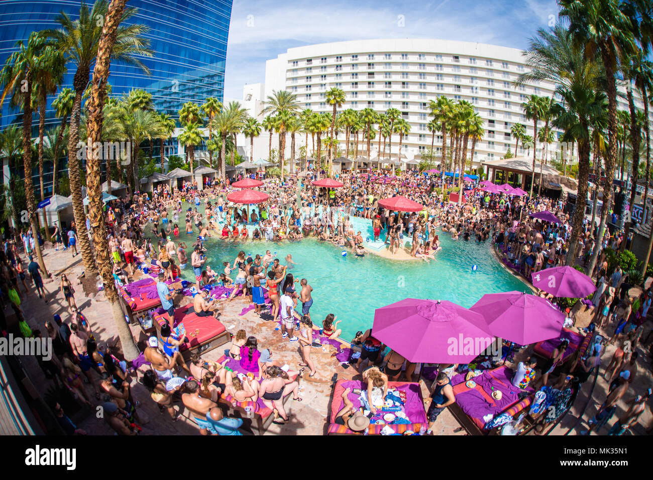 File:Pool party Las Vegas Hard Rock (22235494251).jpg - Wikipedia