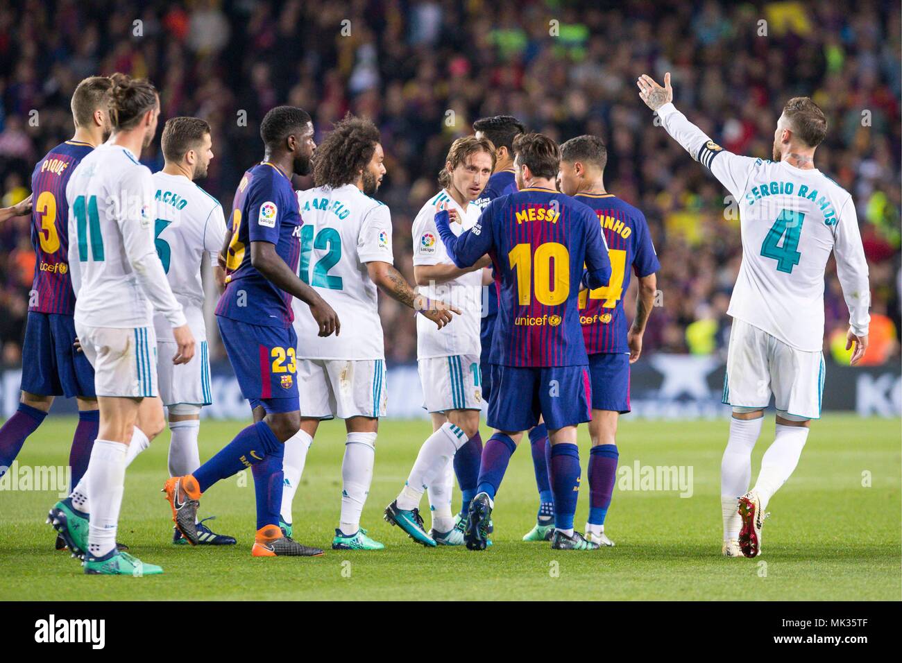 Spain 6th Of May Fc Barcelona Forward Lionel Messi 10 Real Madrid Midfielder Luka Modric 10 Fc Barcelona Defender Samuel Umtiti 23 And Real Madrid Defender Marcelo 12 During The Match