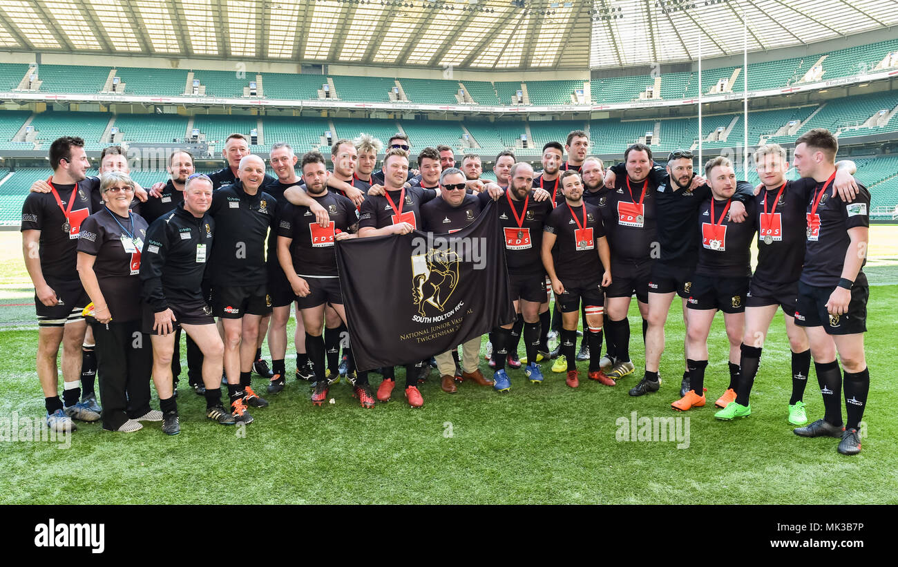 Jounior vase final hires stock photography and images Alamy