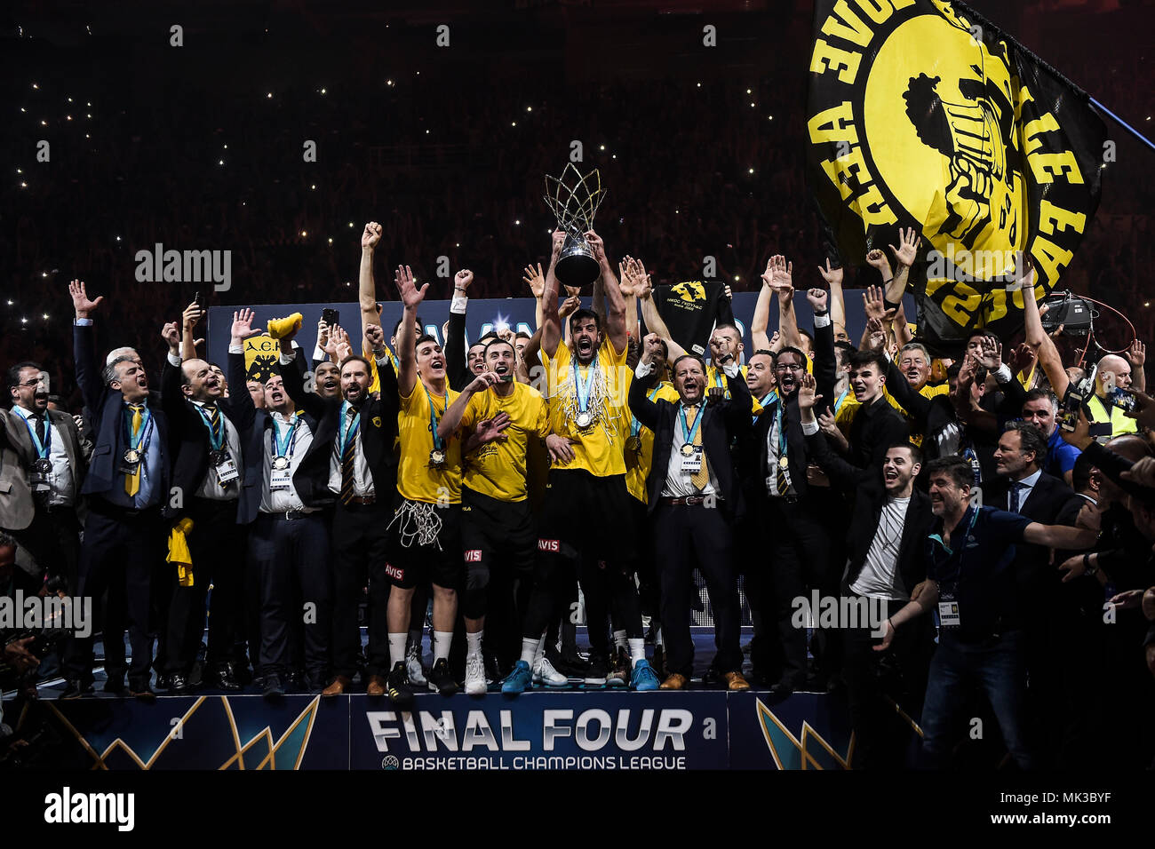 Athens, Greece. 06th May, 2018. 06 May 2018, Greece, Athens: Basketball, Champions  League, AS Monaco vs AEK Athens, Final: Athens' players celebrate their  victory with the trophy after the match. Credit: Angelos