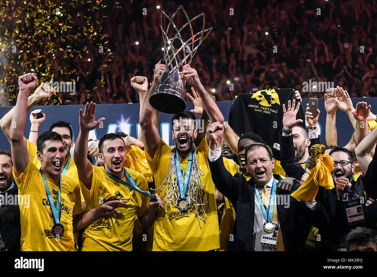 Athens, Greece. 06th May, 2018. 06 May 2018, Greece, Athens: Basketball,  Champions League, AS Monaco vs AEK Athens, Final: Athens' players celebrate  their victory with the trophy after the match. Credit: Angelos