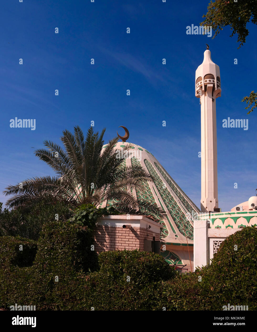 Exterior view to Fatima mosque in Kuwait Stock Photo