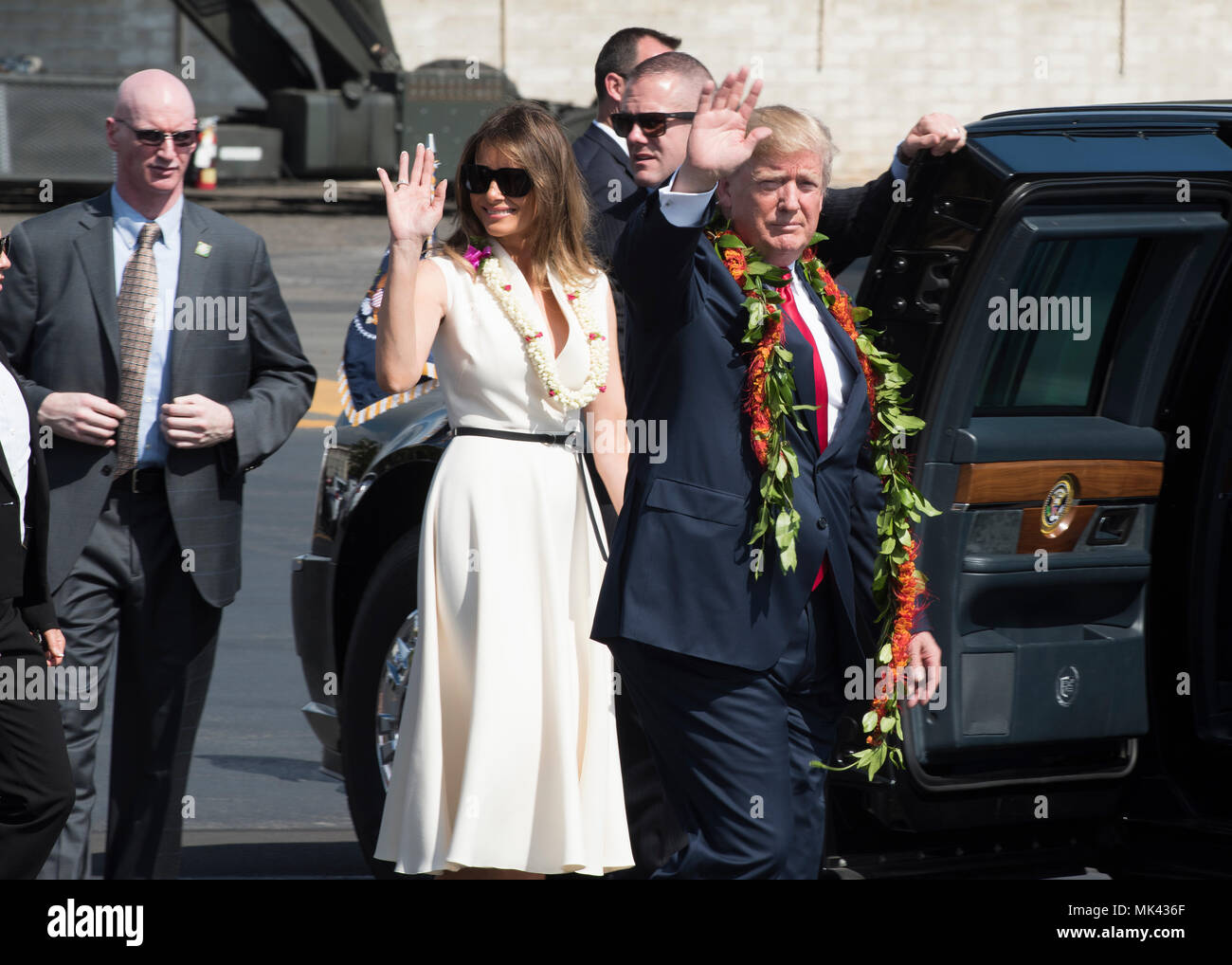 171103-N-QE566-019 President Donald Trump and First Lady Melania Trump  arrive on Joint Base Pearl Harbor-Hickam Nov. 3. President Trump is in  Hawaii to receive a briefing from U.S. Pacific Command prior to
