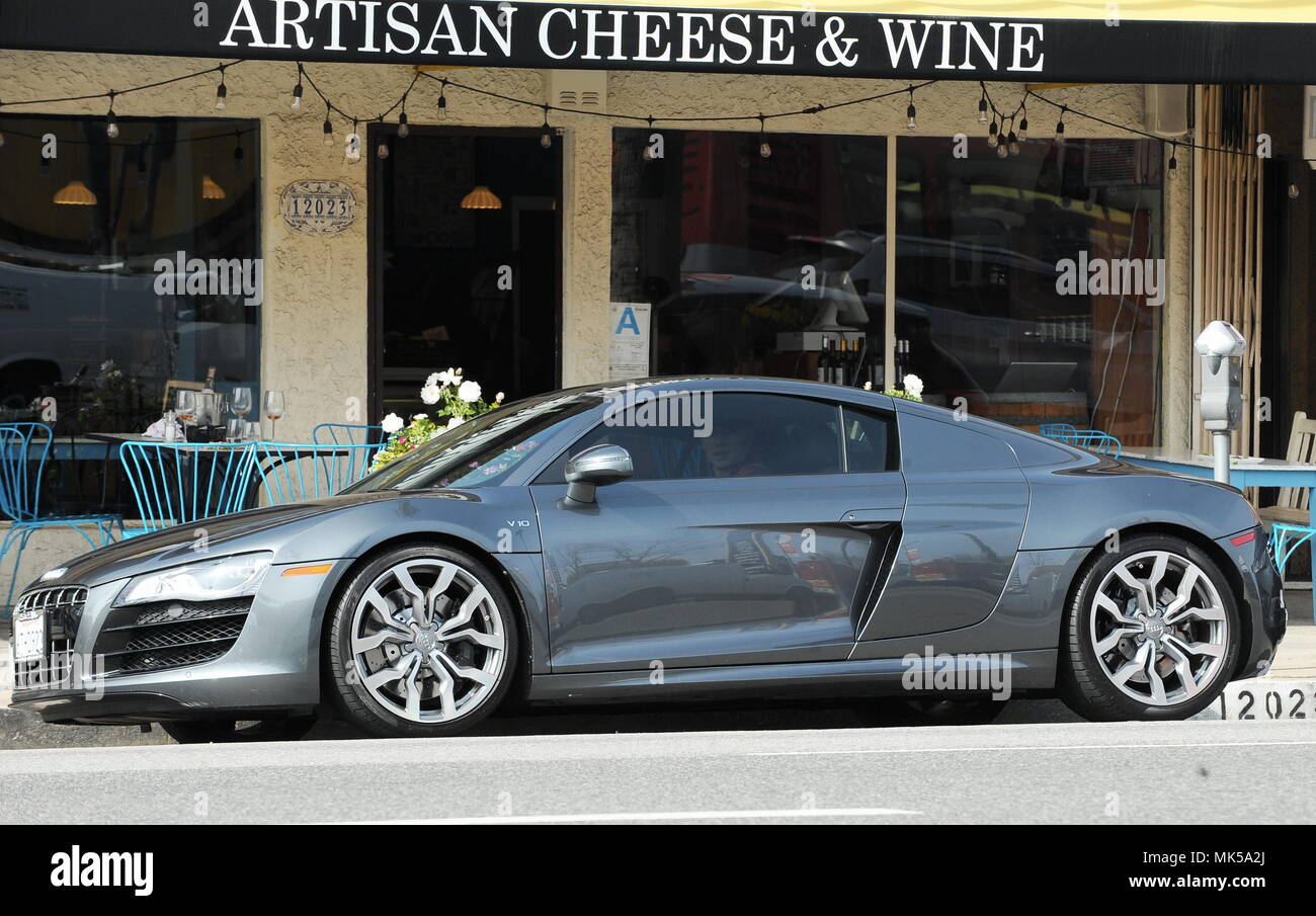 Actor Hayden Christensen makes a quick pit stop at Gelato