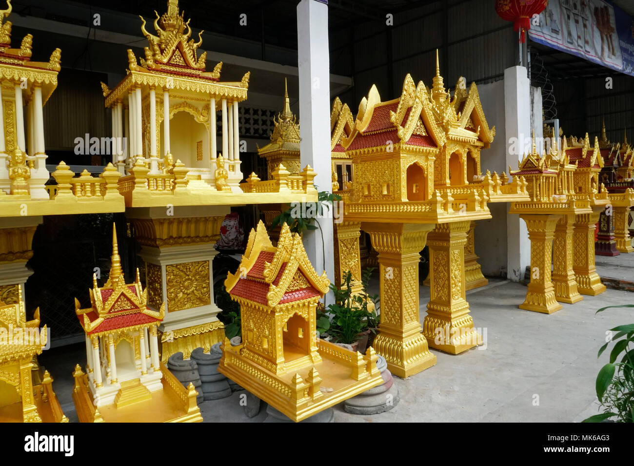 Spirit houses for sale Stock Photo Alamy