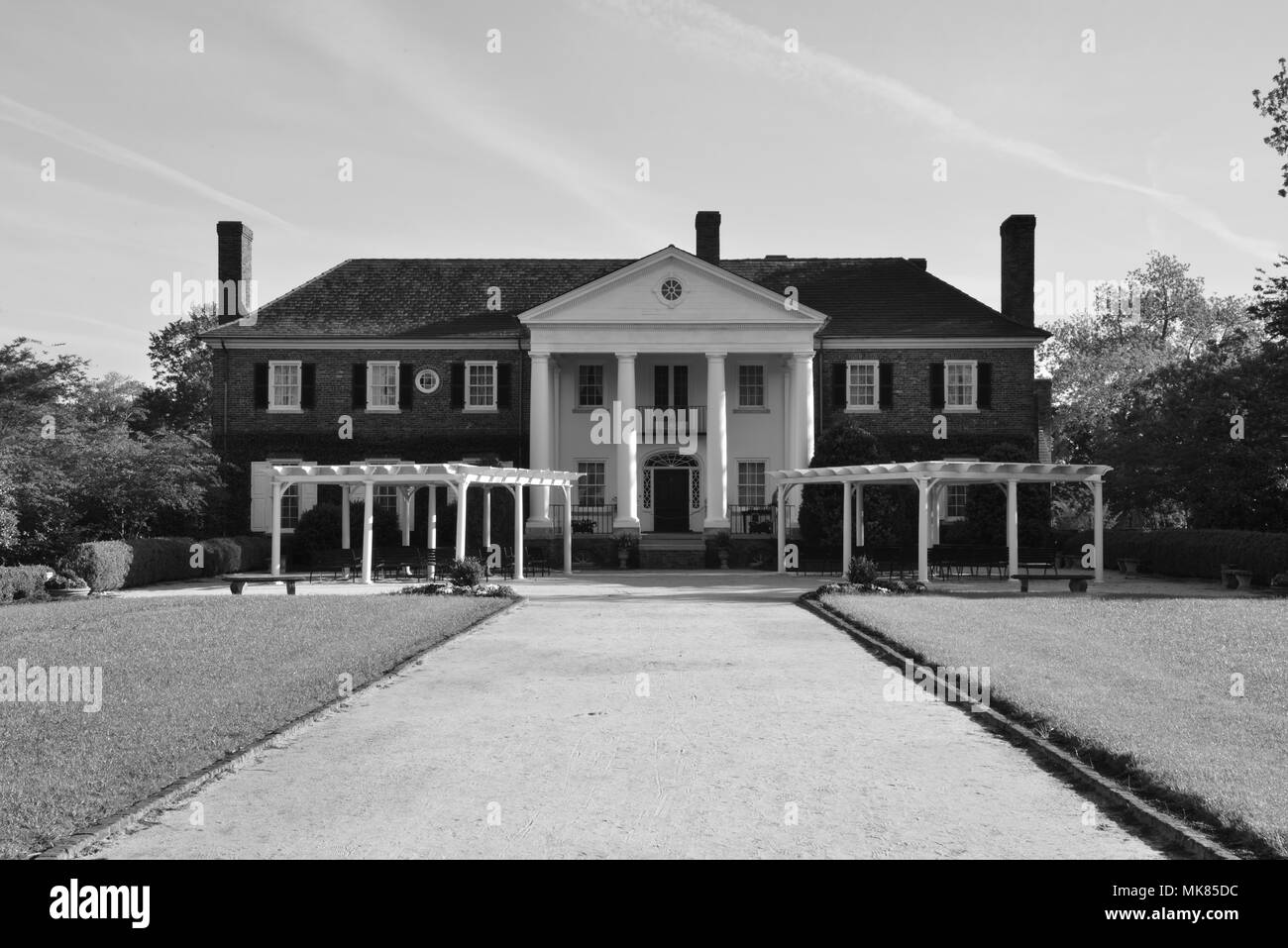 Large old mansion in Black and White Stock Photos & Images - Alamy