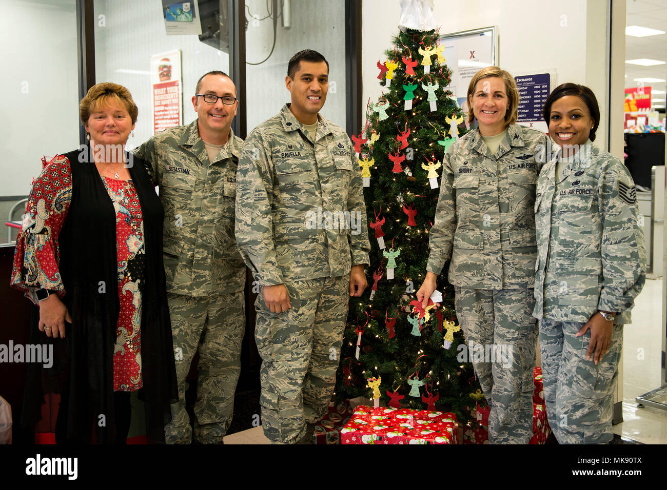 base exchange moody afb