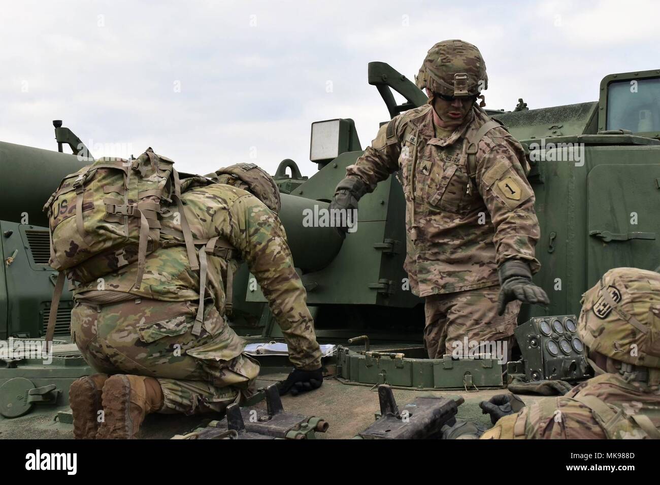 TORUN, Poland—Soldiers from 1st Battalion, 7th Field Artillery Regiment ...