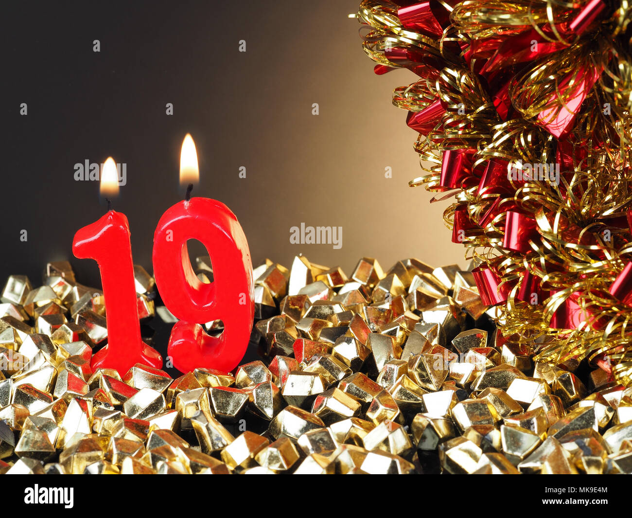 birthday number 19 candle