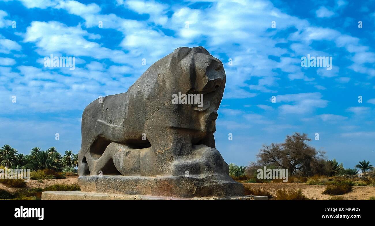 Statue of Babylonian lion in Babylon ruins, Iraq Stock Photo Alamy
