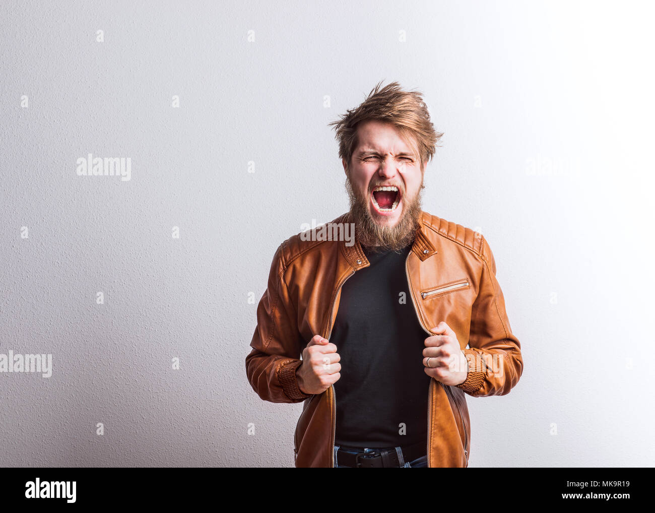 Screaming male portrait hi-res stock photography and images - Alamy