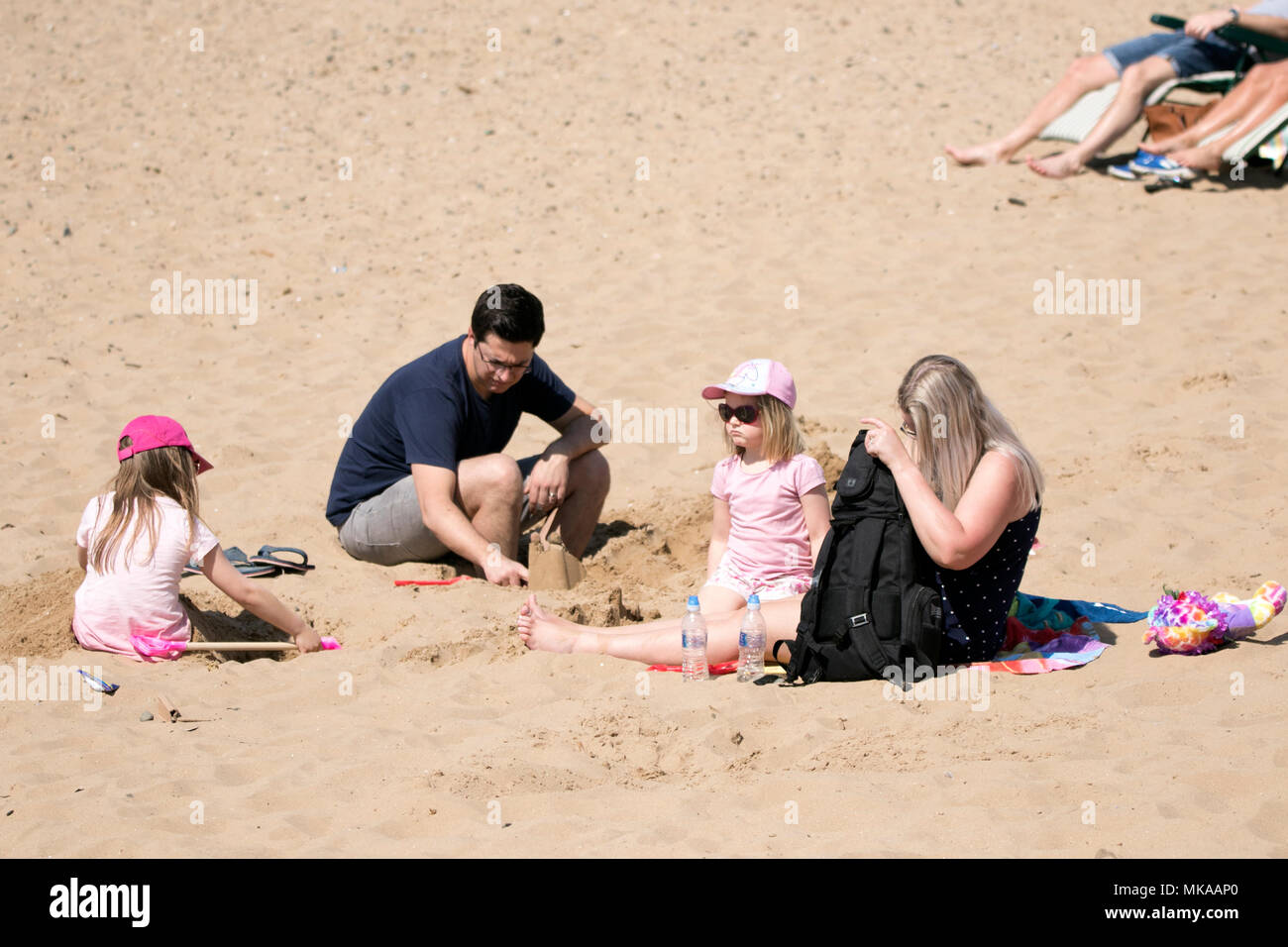 Lytham, St. Annes, Lancashire. 7th May 2018. Families hit the seaside, UK Weather.  Families hit the beach for a great day out and some fun in the sun on the golden sands of the traditional seaside resort of Lytham St. Annes on the Lancashire coastline.  Credit: Cernan Elias/Alamy Live News Stock Photo