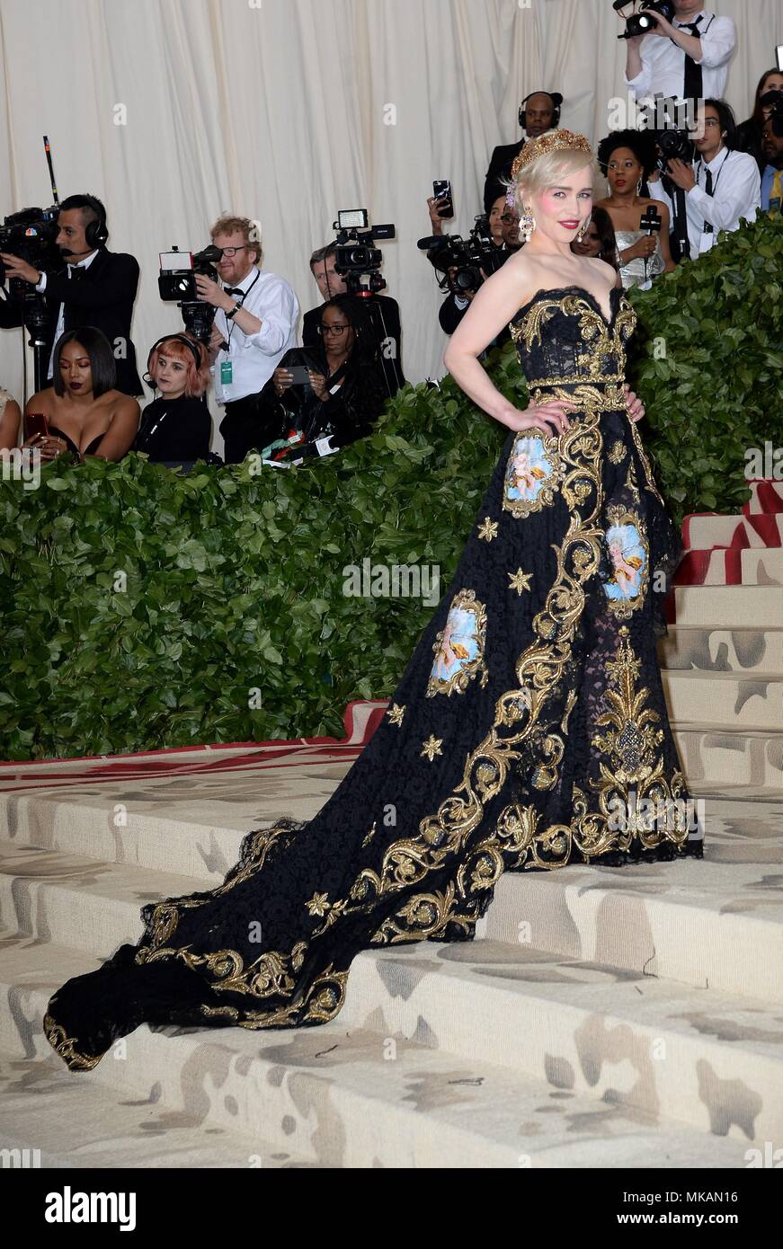 Emilia clarke met gala dress best sale