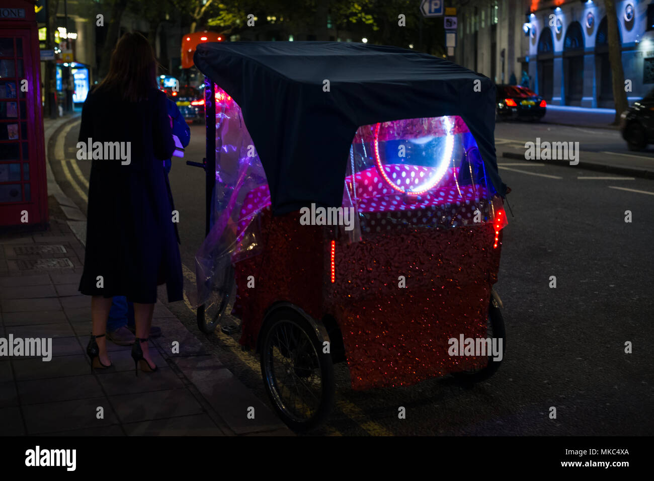 london taxi tricycle