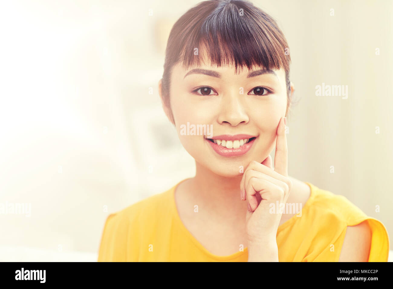 Asian young woman hi-res stock photography and images - Alamy