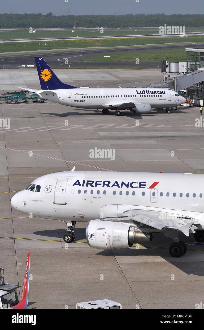 AIR FRANCE AND LUFTHANSA, AIRBUS AND BOEING. Stock Photo