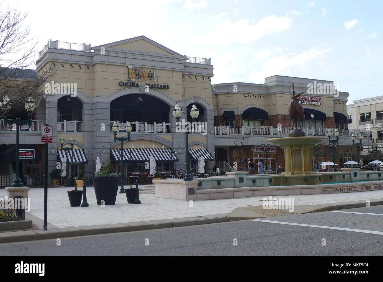 The Town Center of Virginia Beach Stock Photo Alamy