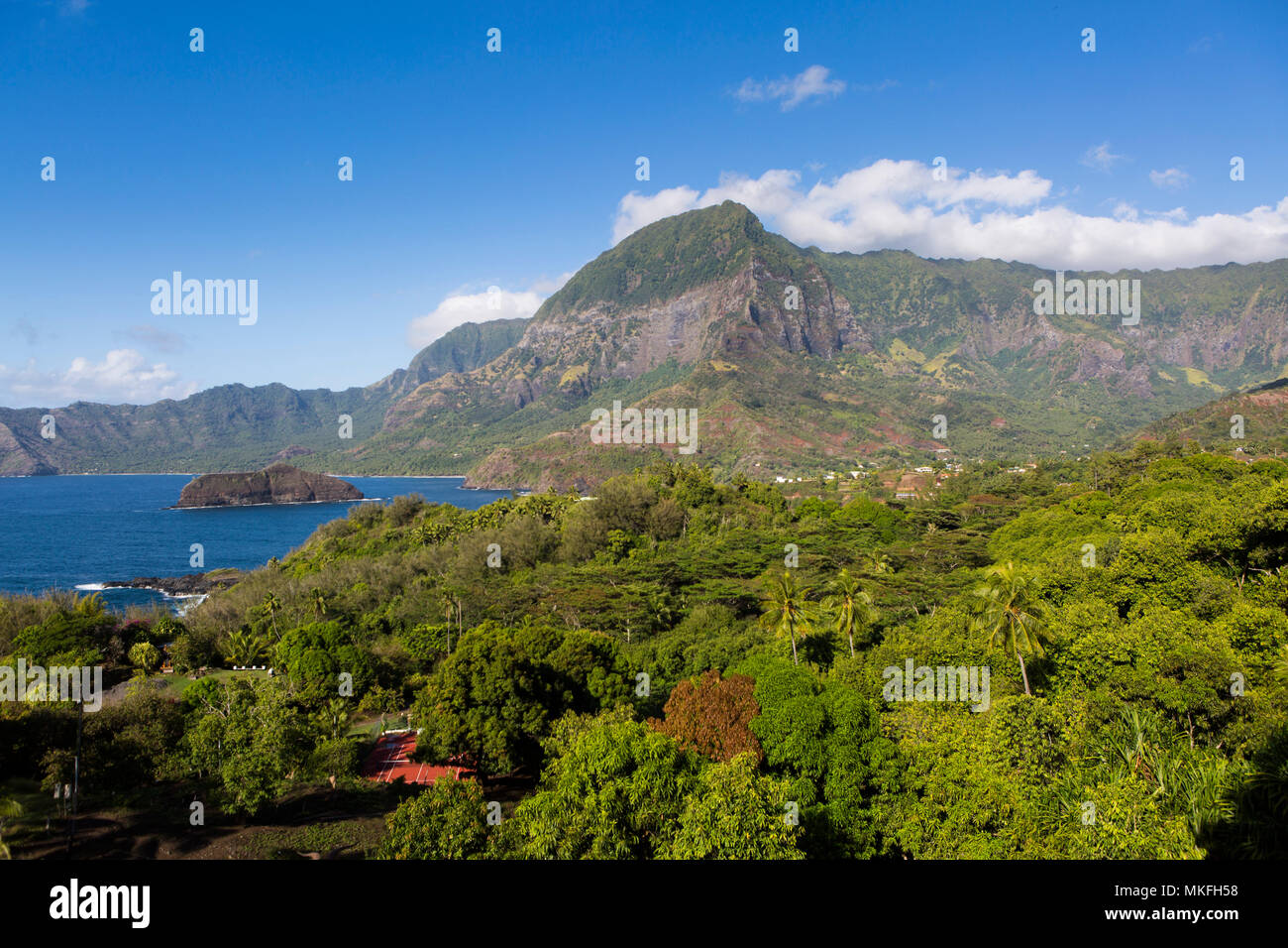 Marquesas Islands Volcano High Resolution Stock Photography and Images ...