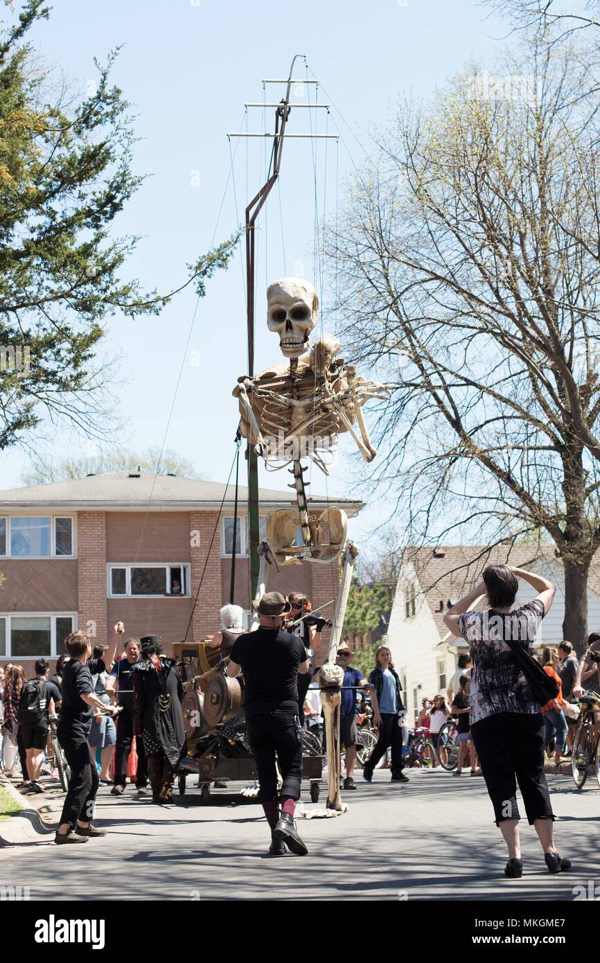 Skeleton Puppet High Resolution Stock Photography And Images Alamy