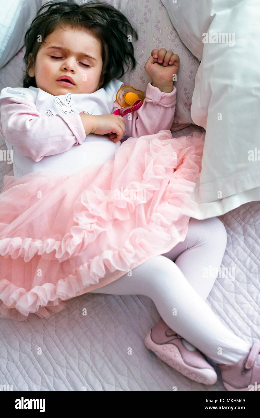 Baby girl girls hi-res stock photography and images - Alamy