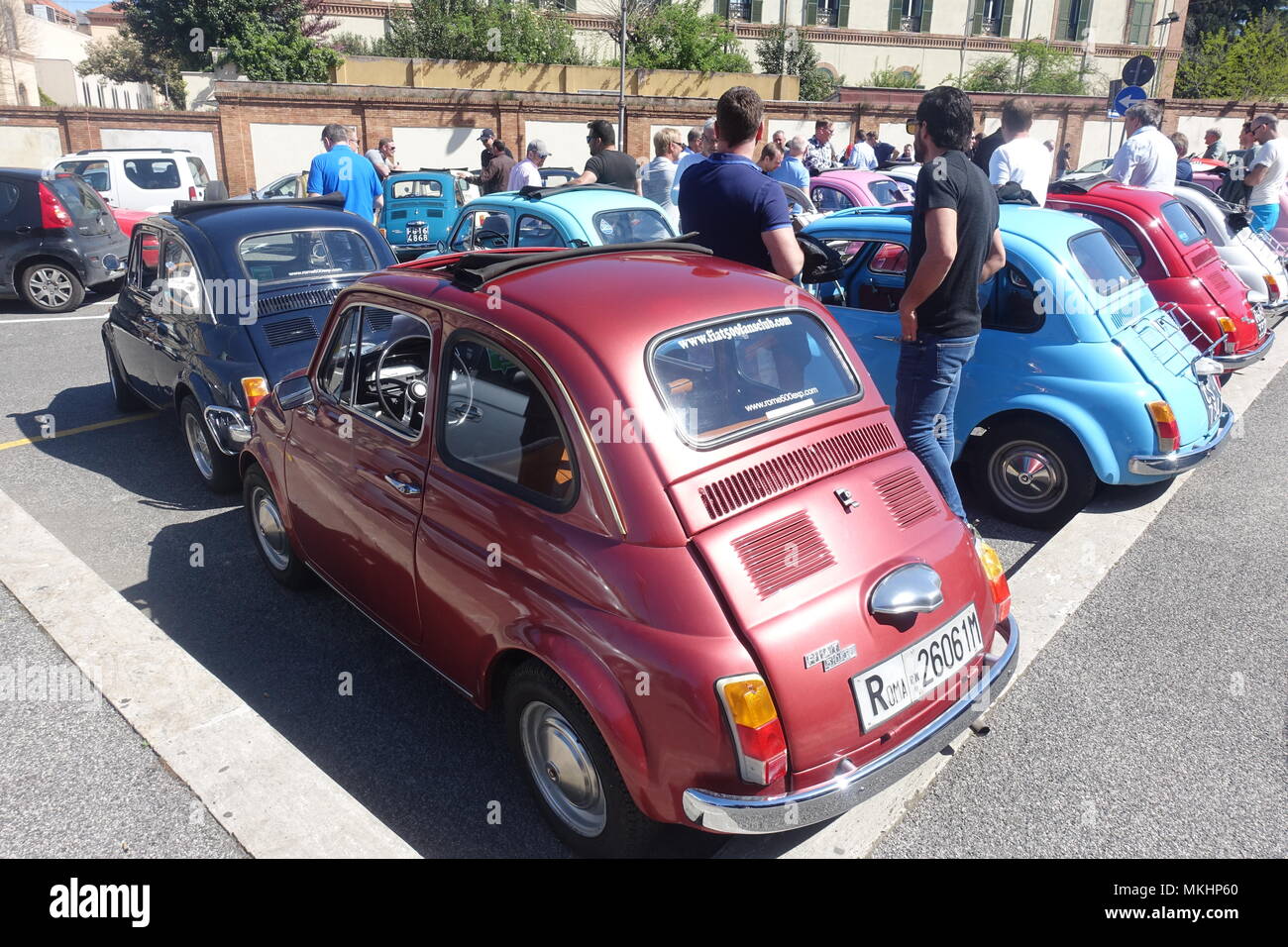 Fiat 500 gathering in Rome Italy Stock Photo - Alamy