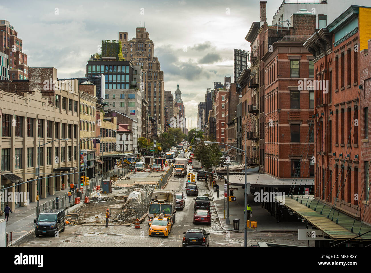 NEW YORK - USA - OCTOBER 30, 2017: View from the High Line, Street ...