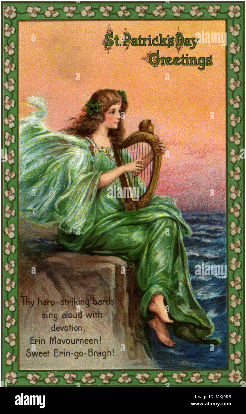 Playing celtic harp hires stock photography and images Alamy