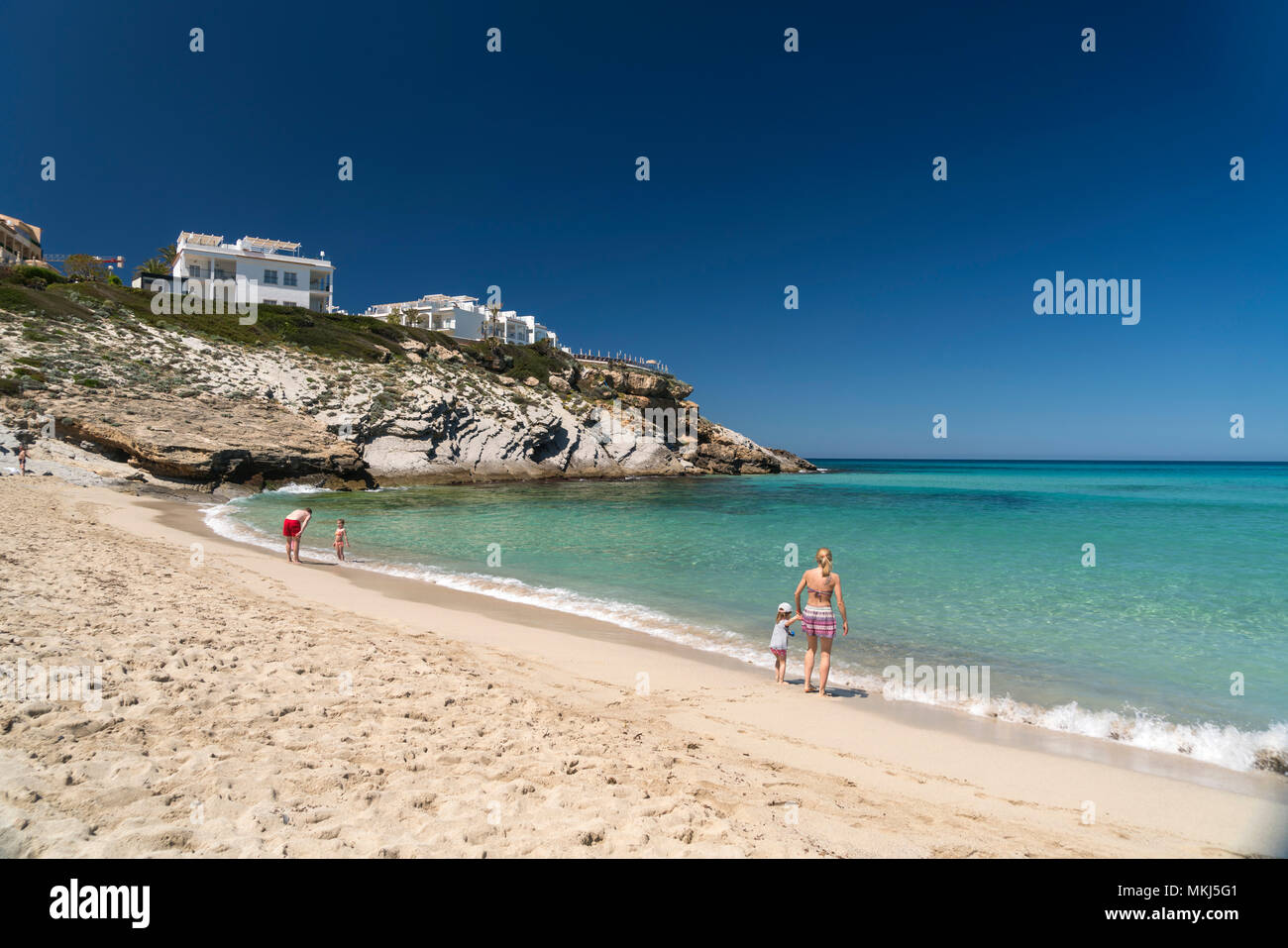 Strand und Bucht der Cala Mesquida, Capdepera, Mallorca, Balearen, Spanien  | Cala Mesquida beach and bay, Capdepera, Majorca, Balearic Islands, Spain Stock Photo