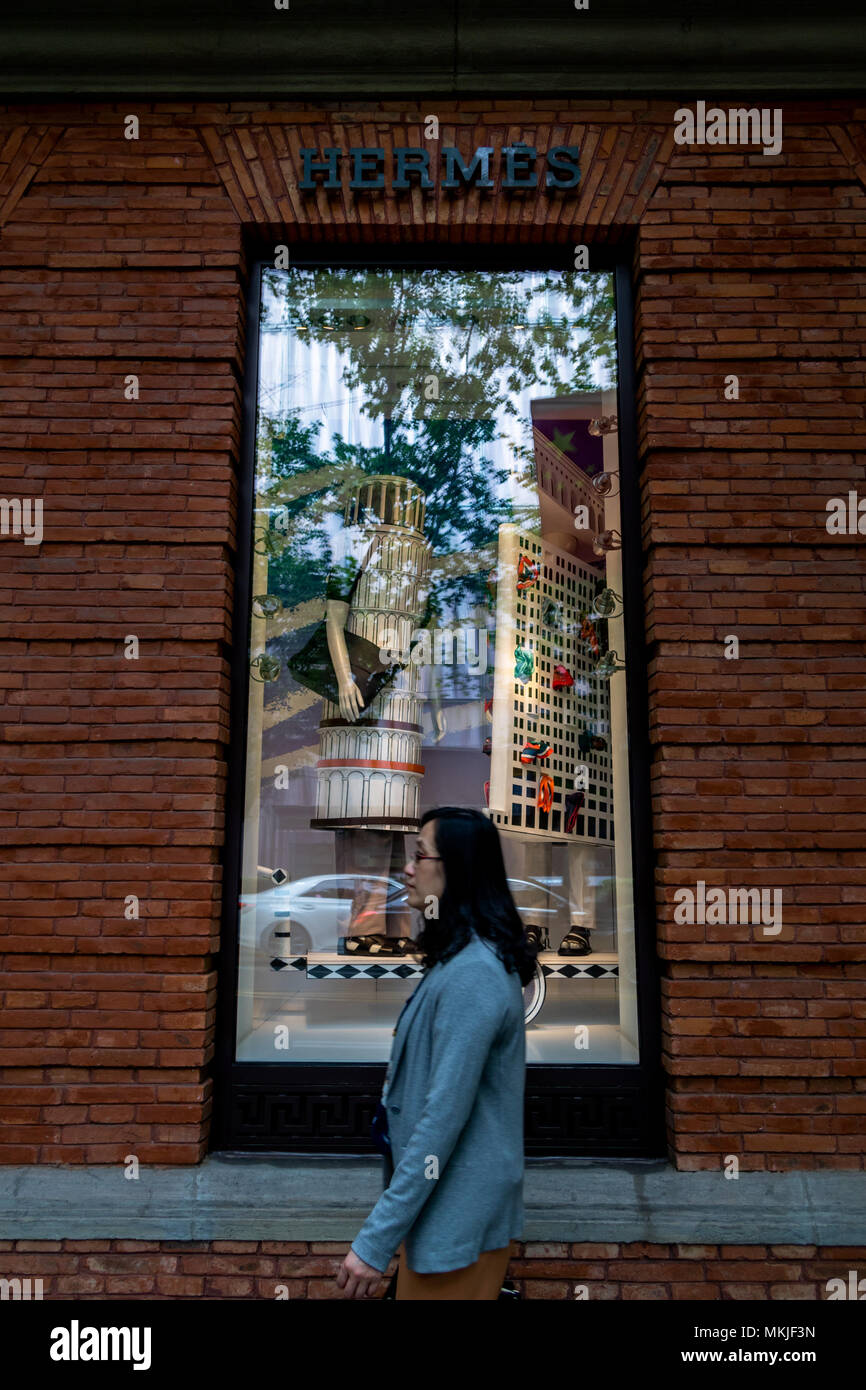 Window Display  Winter Windows of Hermès Maison in Shanghai 2019