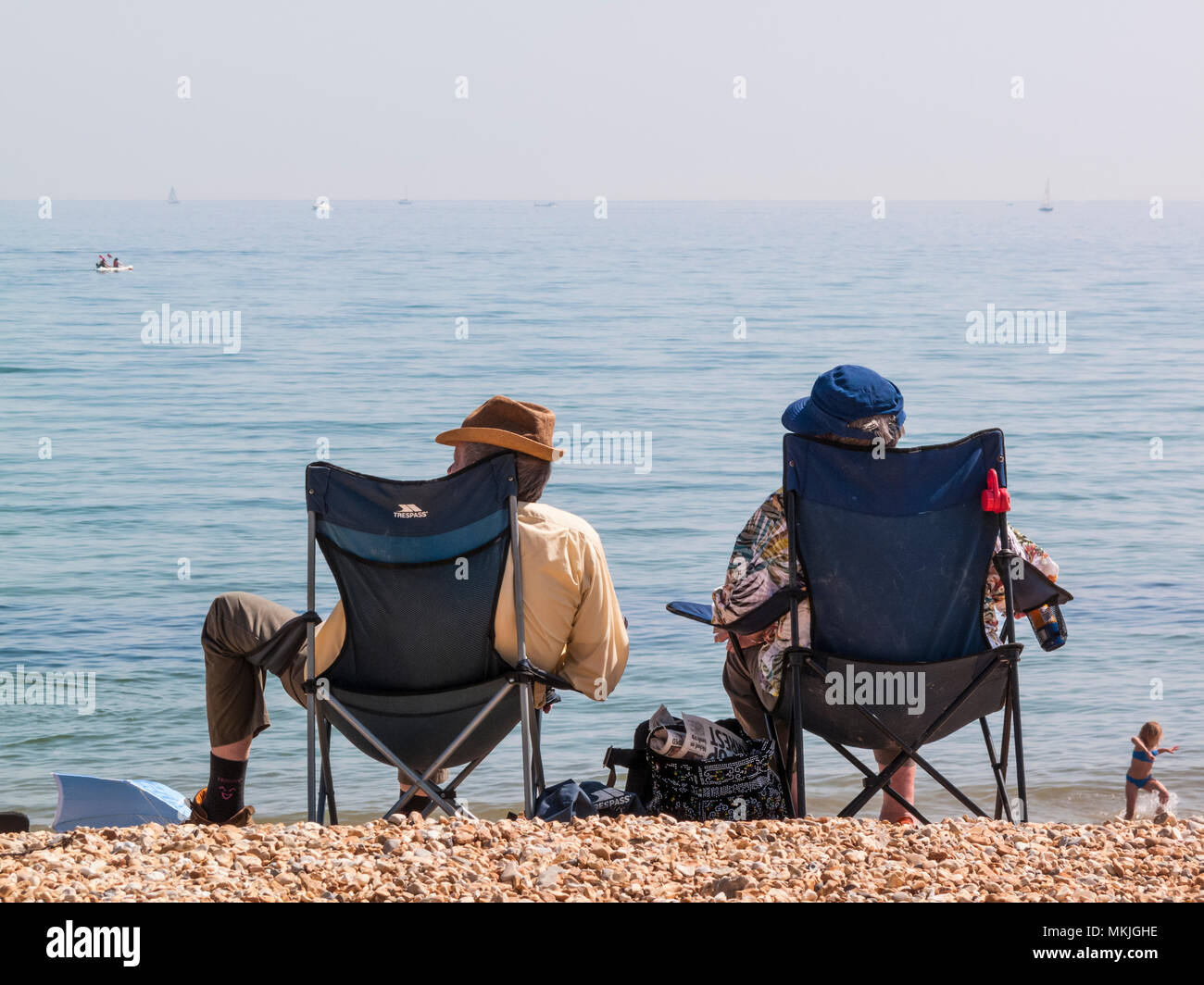 Weymouth, UK, 07th May, 2018, May Day Bank Holiday sun on Weymouth Beach UK. Credit: Shaun Burns/Alamy Live News Stock Photo