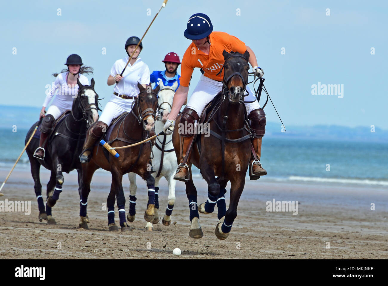 St Andrews, Scotland, United Kingdom, 08, May, 2018. St Andrews and Stirling University polo clubs play a friendly match on the beach at St Andrews, © Ken Jack / Alamy Live News Stock Photo