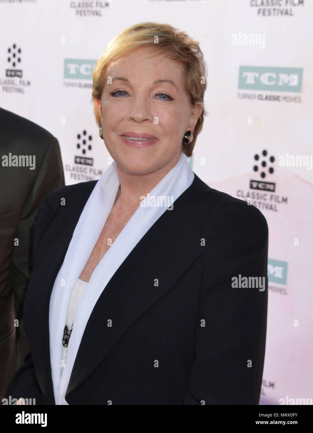 Julie Andrews 021 at The Sound Of Music Premiere at the TCL Chinese Theatre in Los Angeles. March 26, 2015.Julie Andrews 021  Event in Hollywood Life - California,  Red Carpet Event, Vertical, USA, Film Industry, Celebrities,  Photography, Bestof, Arts Culture and Entertainment, Topix Celebrities fashion / one person, Vertical, Best of, Hollywood Life, Event in Hollywood Life - California,  Red Carpet and backstage, USA, Film Industry, Celebrities,  movie celebrities, TV celebrities, Music celebrities, Photography, Bestof, Arts Culture and Entertainment,  Topix, headshot, vertical, from the ye Stock Photo
