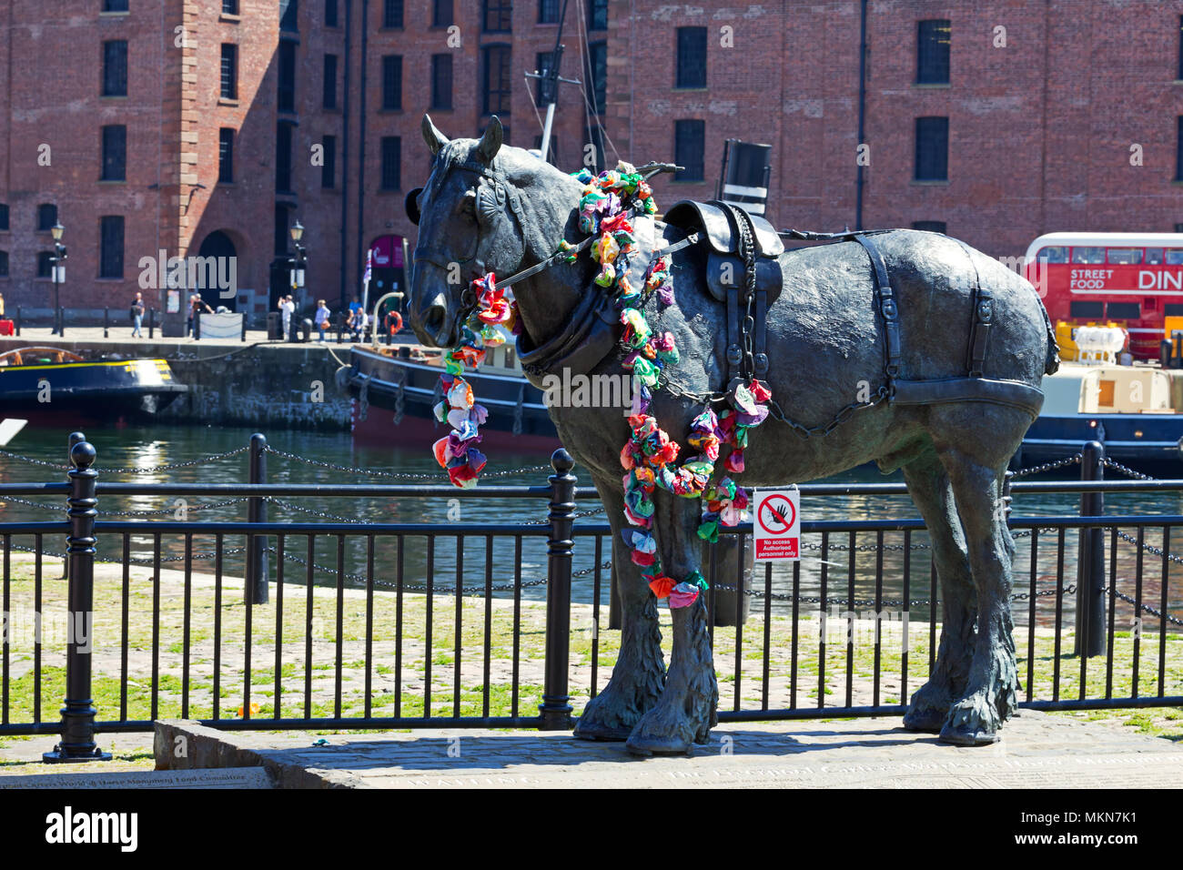 The sculpture "Waiting" dedicated to Liverpool’s hardworking dock horses created by equine