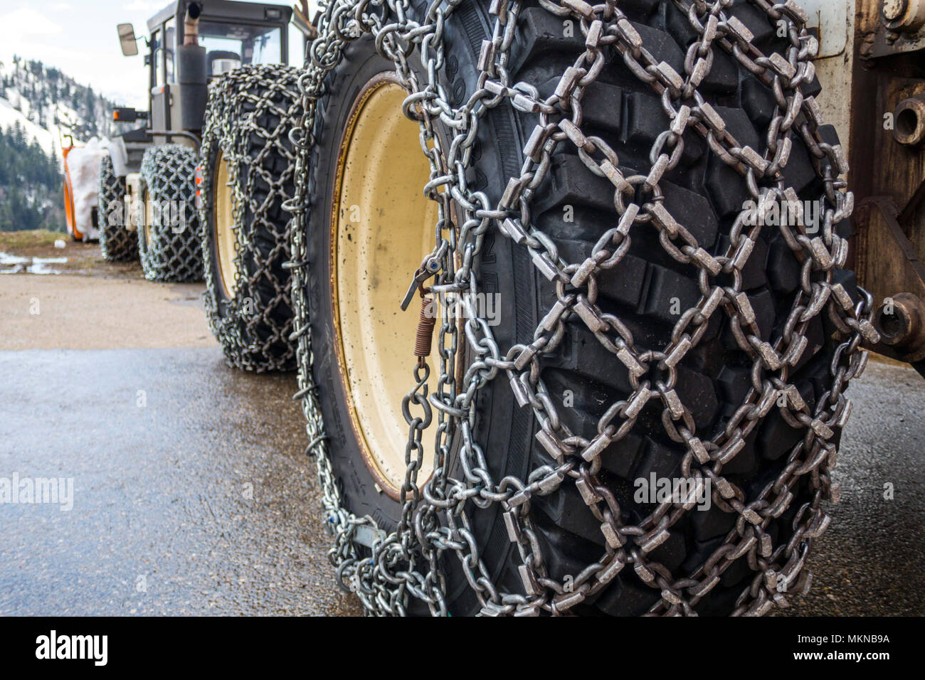 Snow plough, snow blower, with chains on wheels, Cold de Pailheres