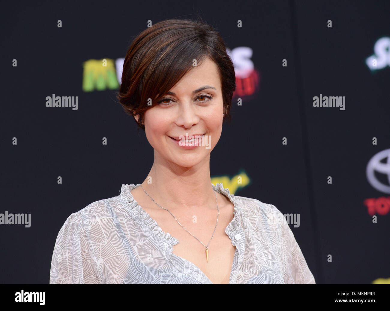 Catherine bell red carpet hires stock photography and images Alamy