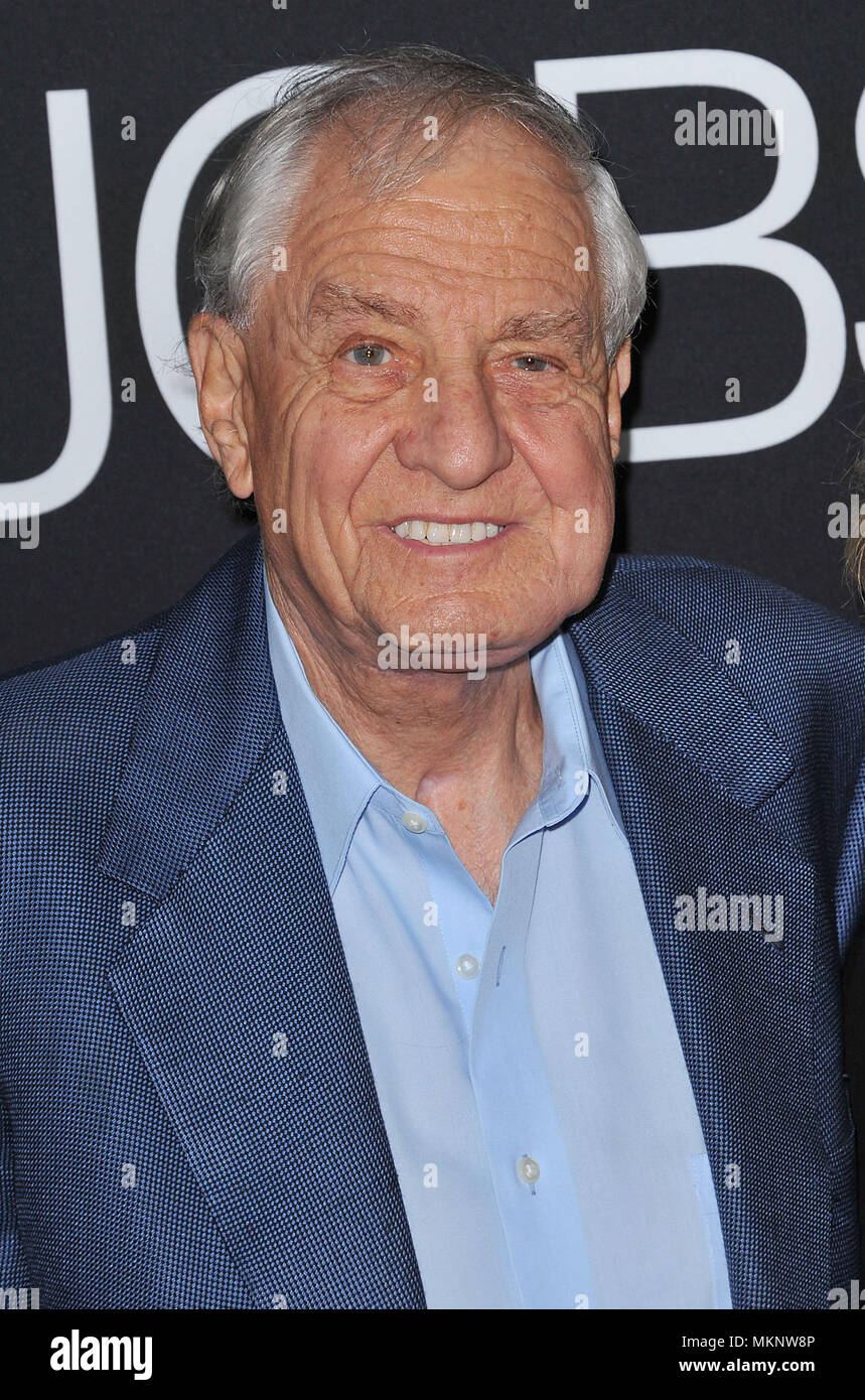 Celebrity Photos m Celebrity Photos m