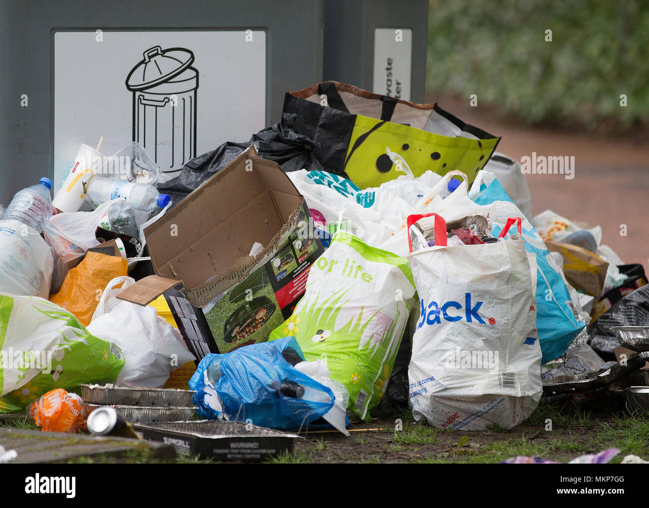 Car Park Littering High Resolution Stock Photography and Images - Alamy