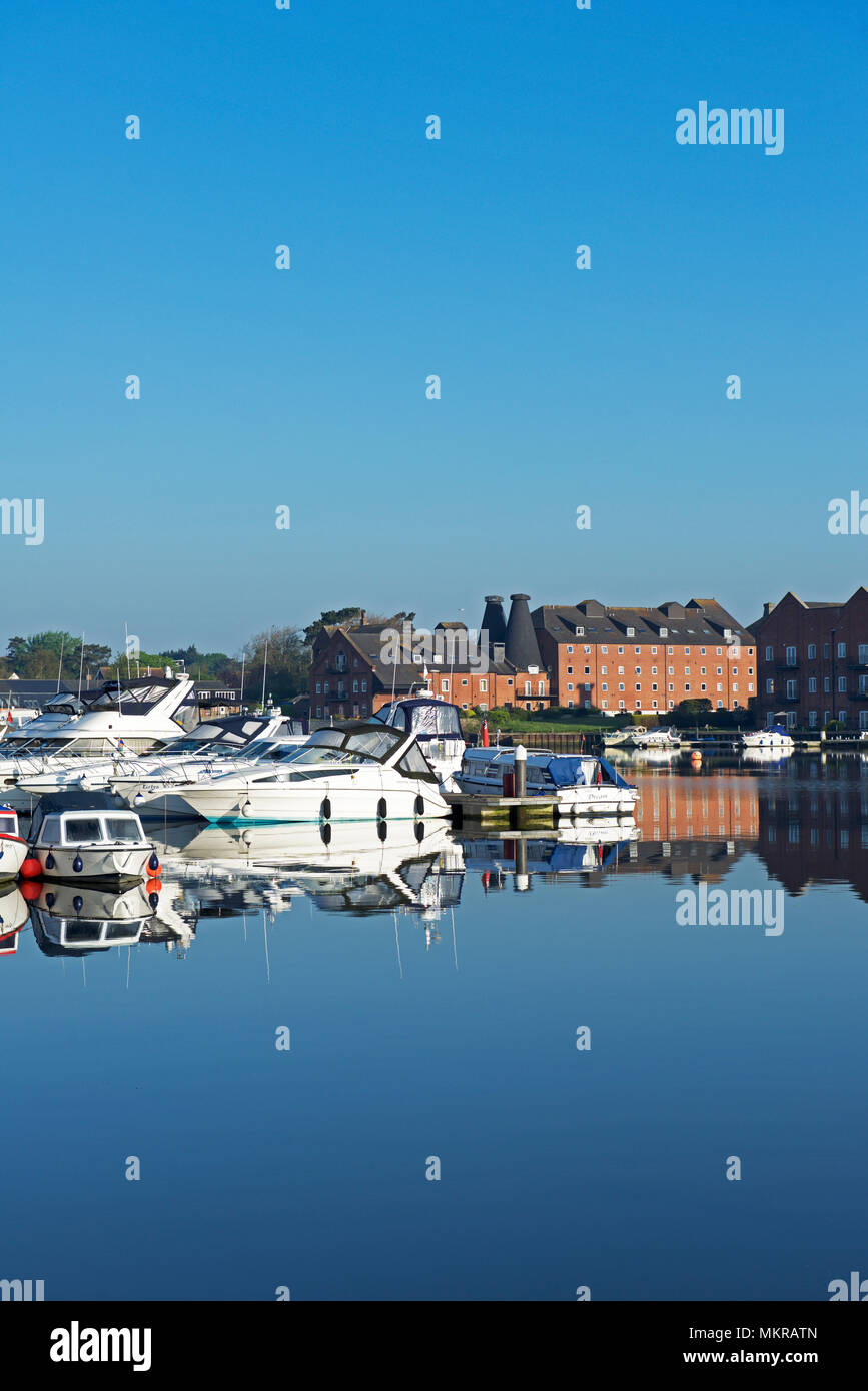 Boats oulton broad norfolk uk hires stock photography and images Alamy