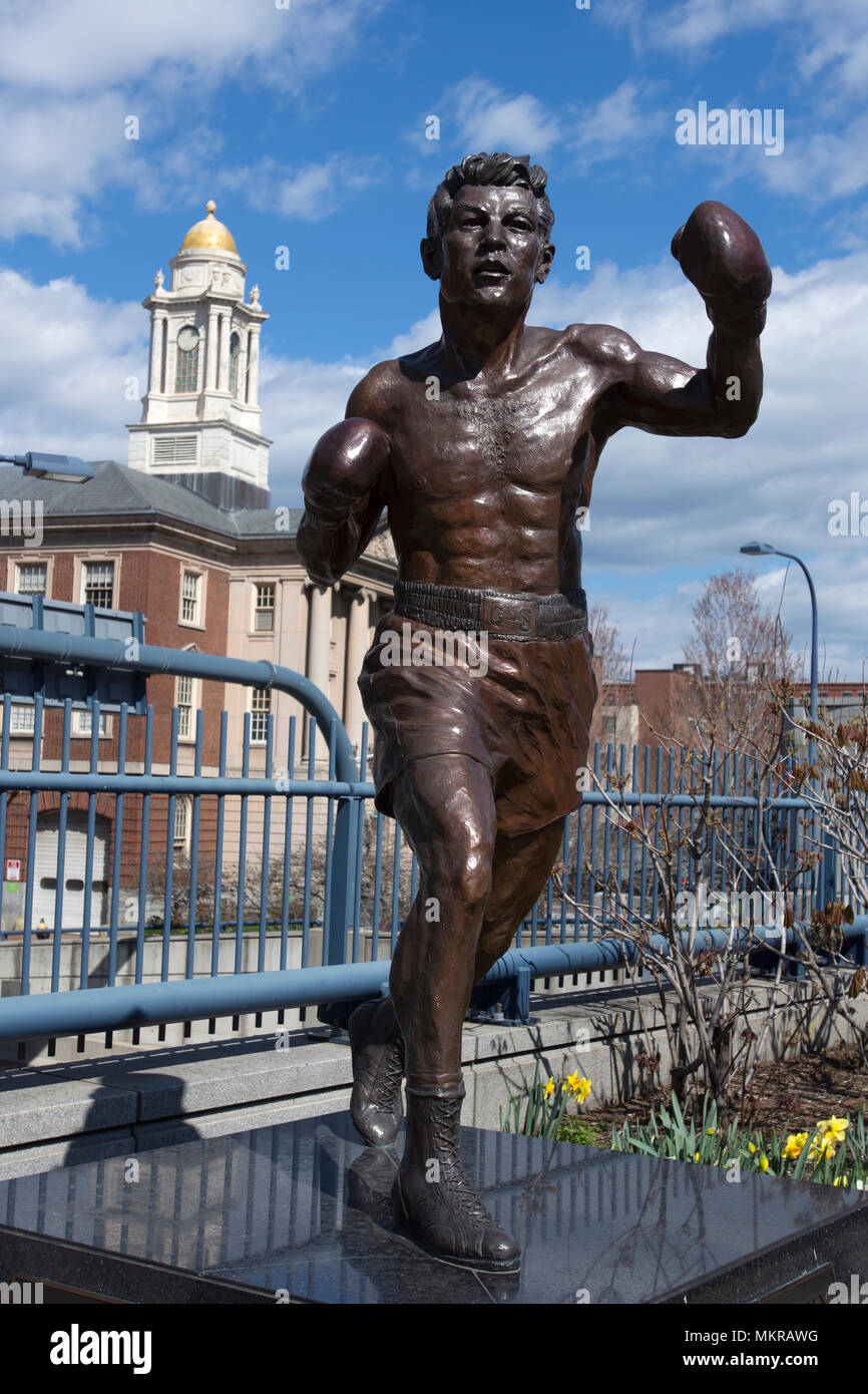 Tony Demarco (Welterweight Champion of the World - 1955) statue in Boston, Massachusetts, USA Stock Photo