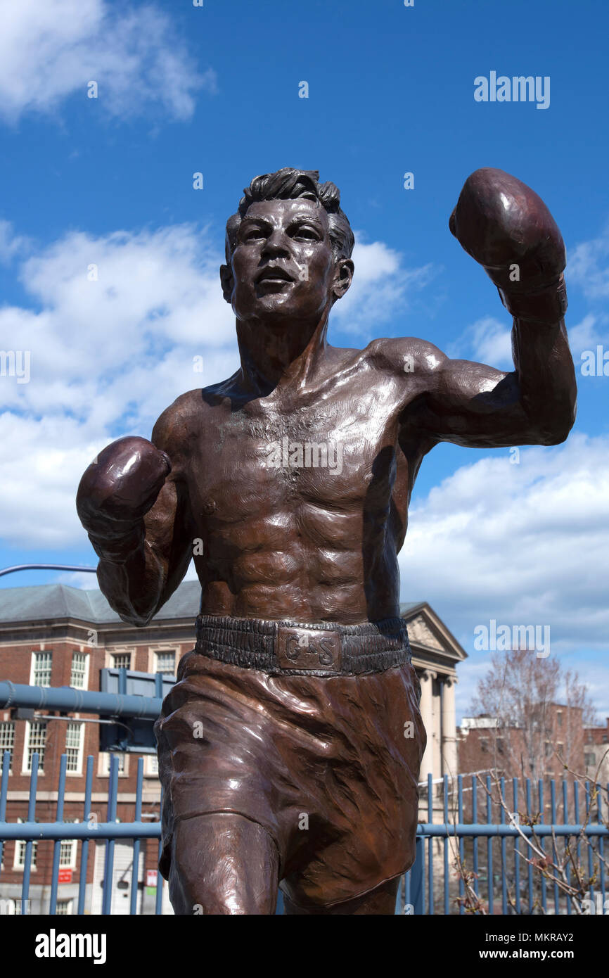 Tony Demarco (Welterweight Champion of the World - 1955) statue in Boston, Massachusetts, USA Stock Photo