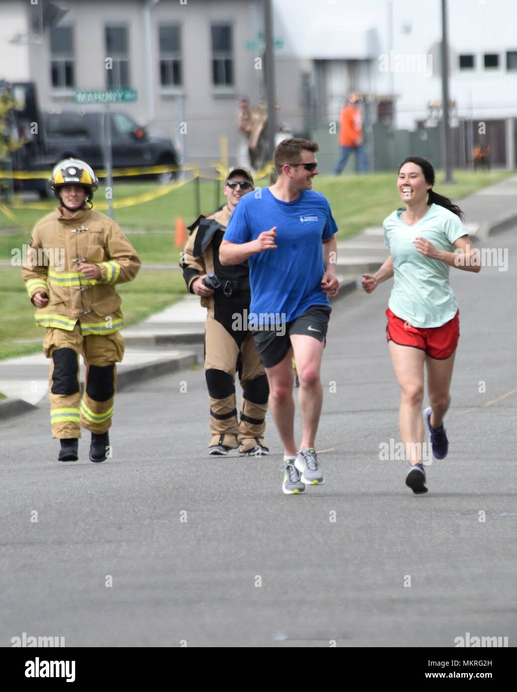 Members of the 142nd Fighter Wing take part in the 2nd annual Portland Explosive Ordinance Disposal (EOD) Memorial 5K Walk/Run Saturday, May 5, 2018, Portland Air National Guard Base, Ore. (U.S. Air National Guard photo/Tech, May 5, 2018. Sgt. Brandon Boyd, 142nd Fighter Wing Public Affairs). () Stock Photo