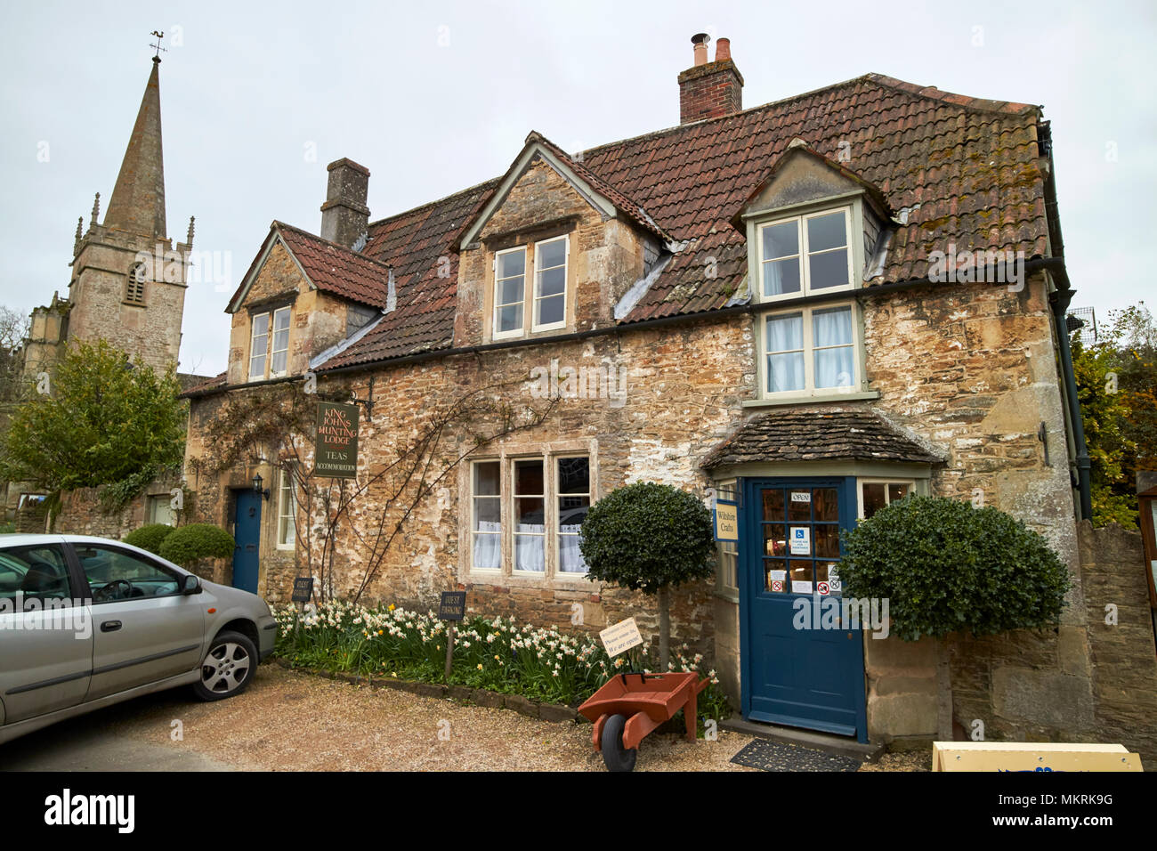 Hunting lodge england hires stock photography and images Alamy