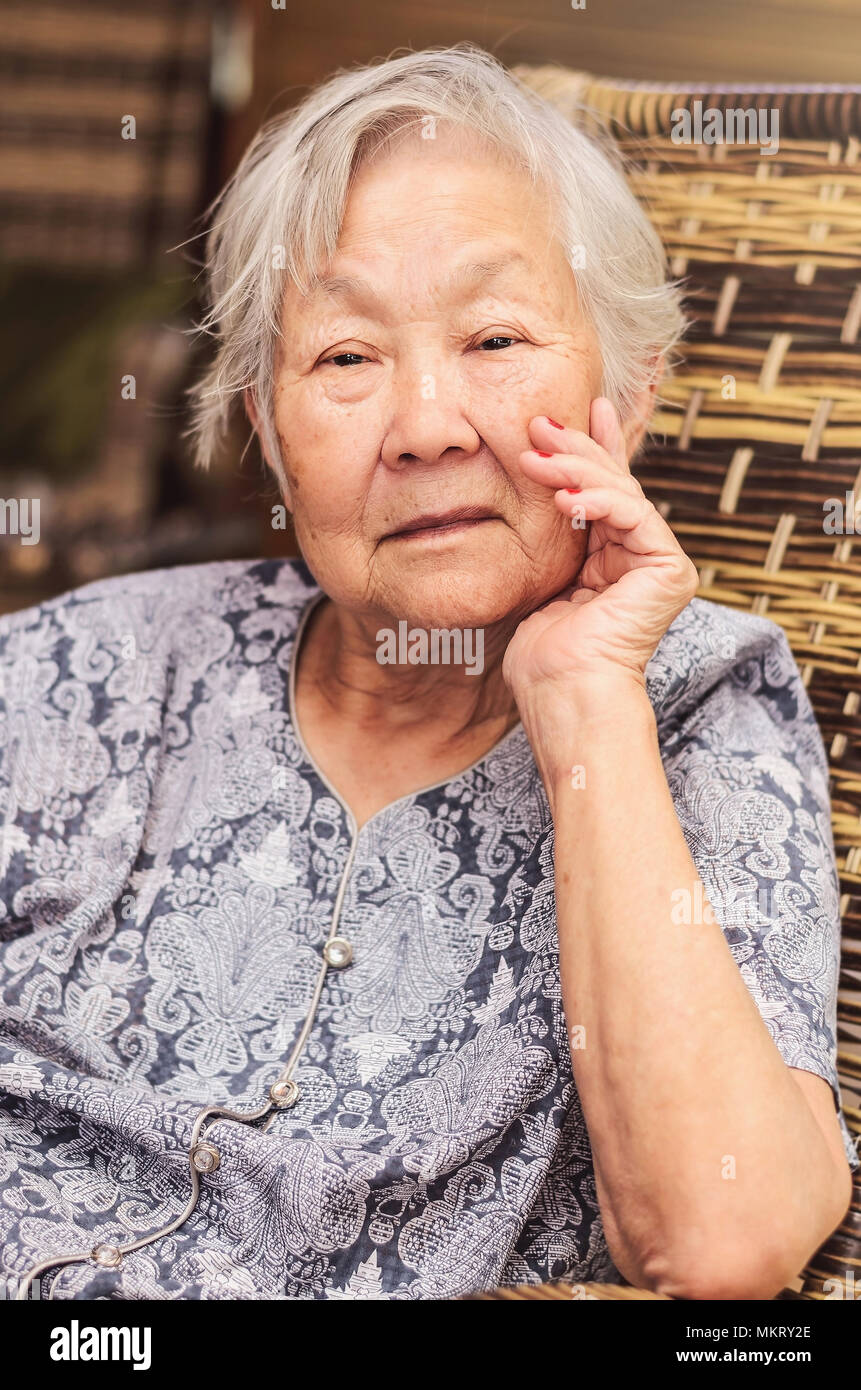 Portrait japanese old lady hires stock photography and images Alamy