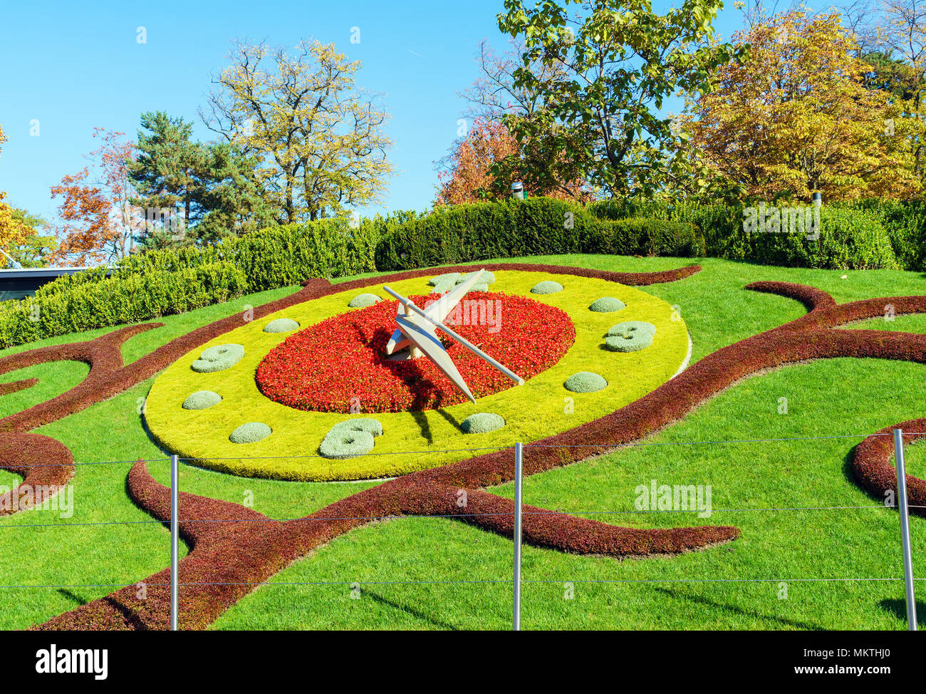 L'horloge fleurie, or the flower clock, in Jardin Anglais park, Geneva,  Switzerland Stock Photo - Alamy