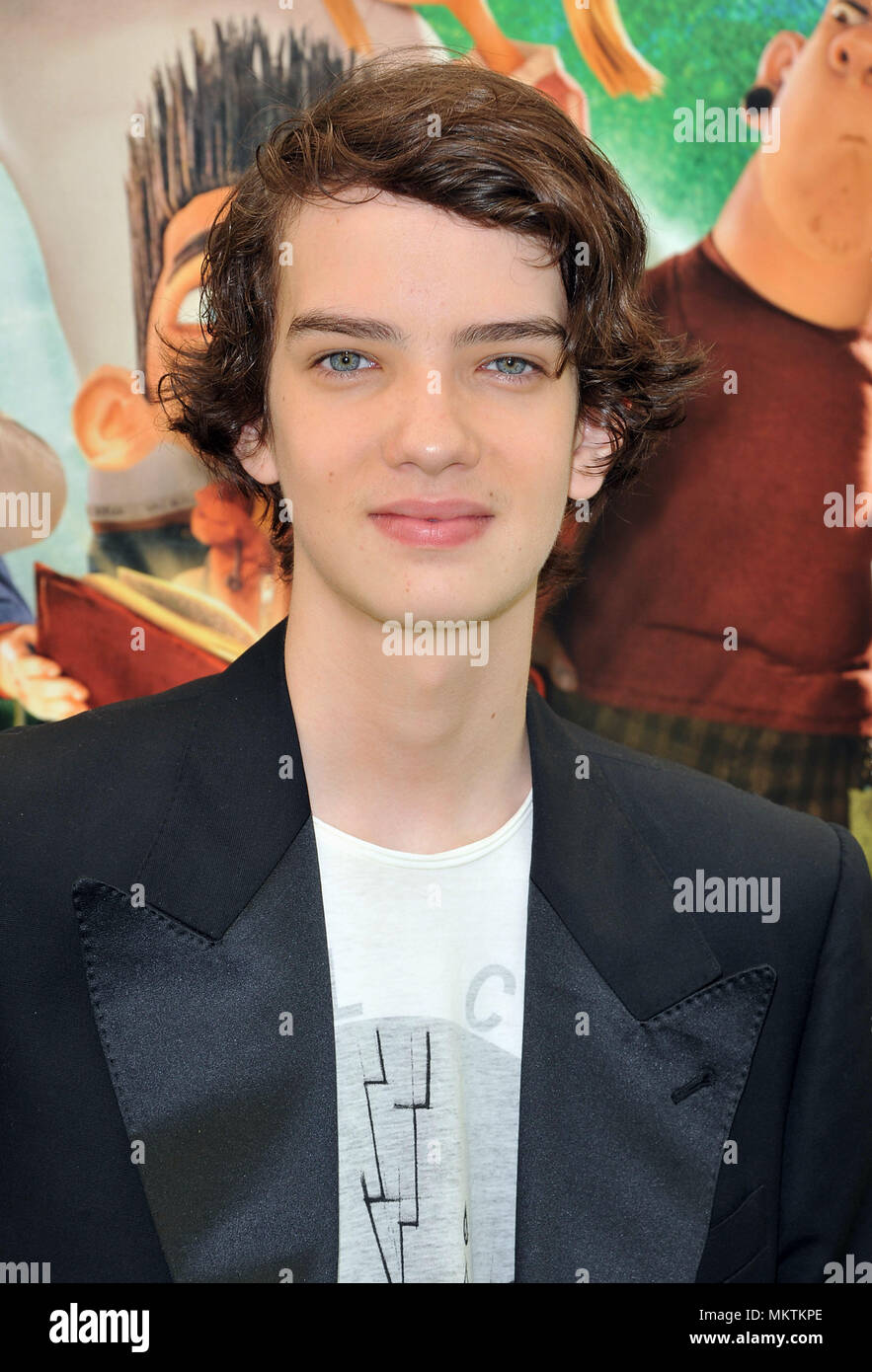 Kodi Smith-Mcphee at The ParaNorman Premiere at the Universal Theatre ...