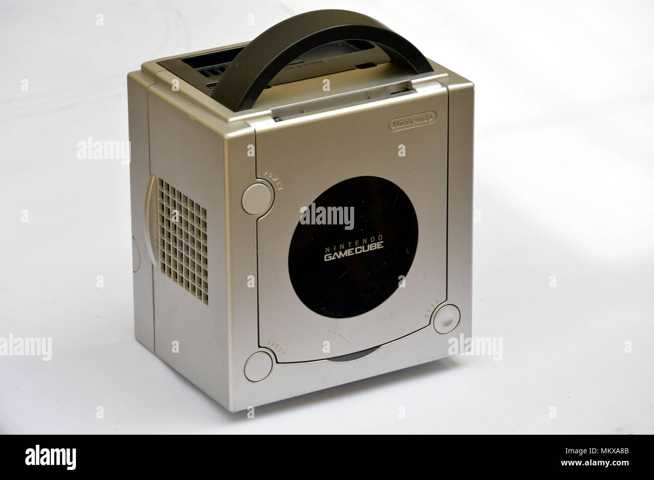 Nintendo gamecube hi-res stock photography and images - Alamy