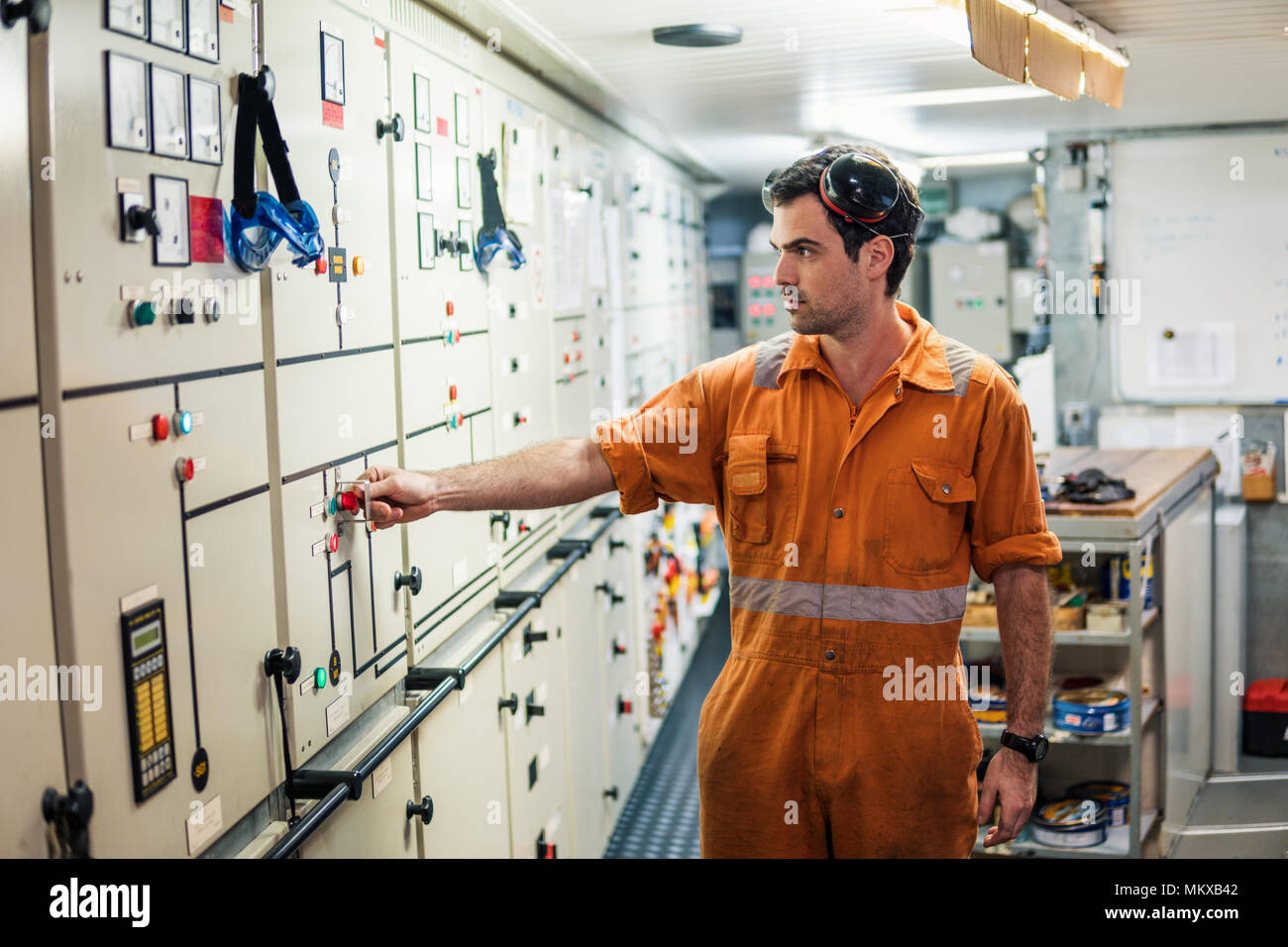 Shipping Vessel High Resolution Stock Photography and Images Alamy