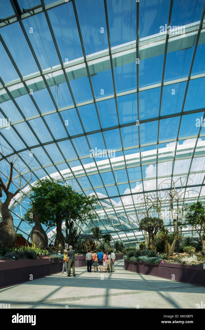 Gratuit Images Interior Of Gardens By The Bay In Singapore Stock Photo 184362141 salutations